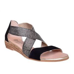 Eric Michael Mia Mini Wedge Sandals  Women's Size 38  Black Combo